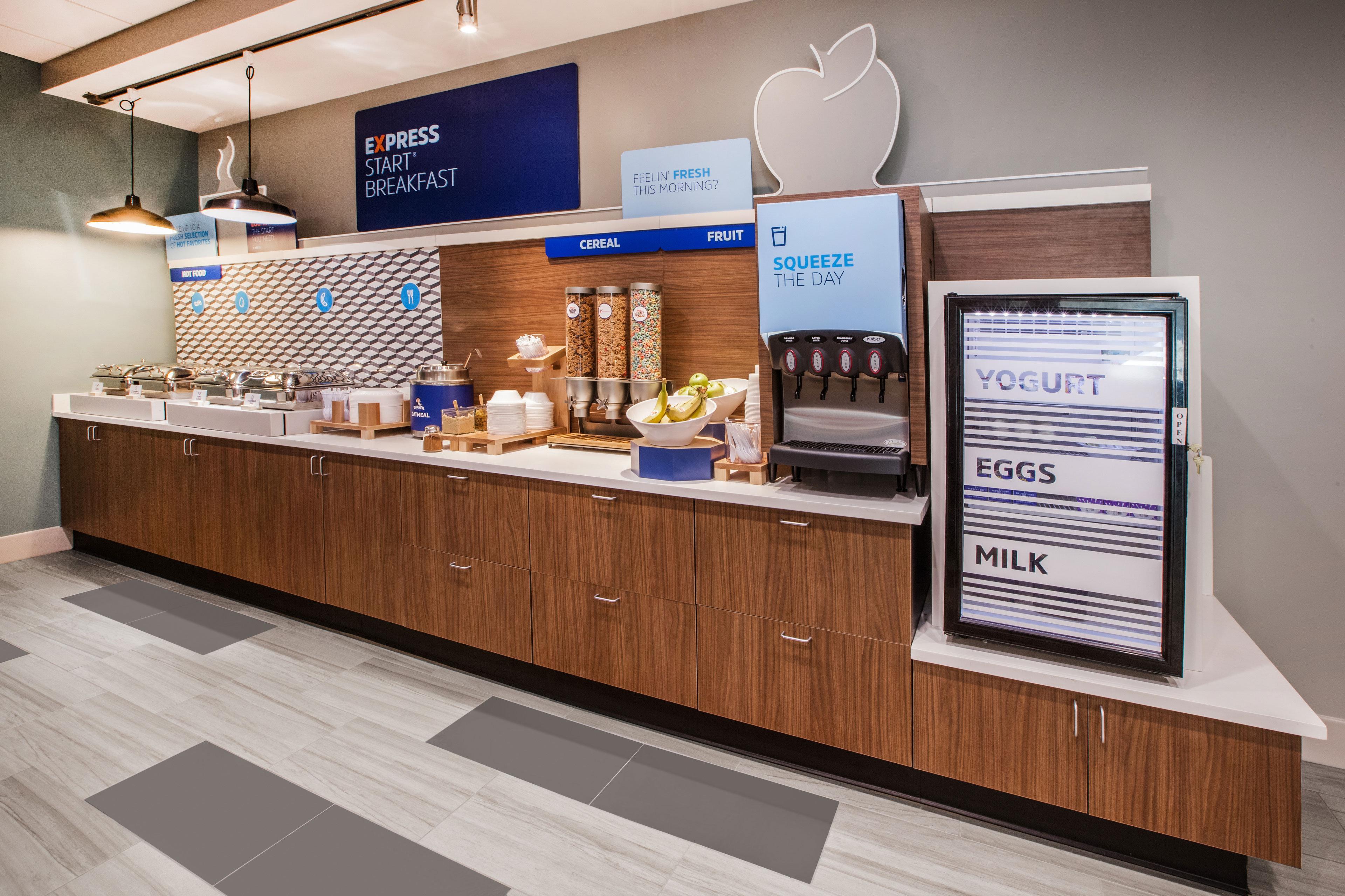 Holiday Inn Express & Suites Orlando- Lake Buena Vista By Ihg Bagian luar foto