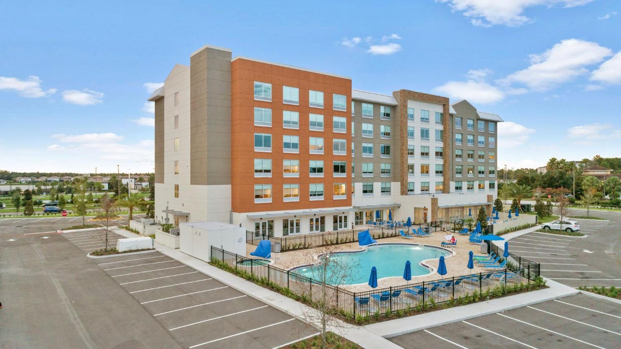 Holiday Inn Express & Suites Orlando- Lake Buena Vista By Ihg Bagian luar foto