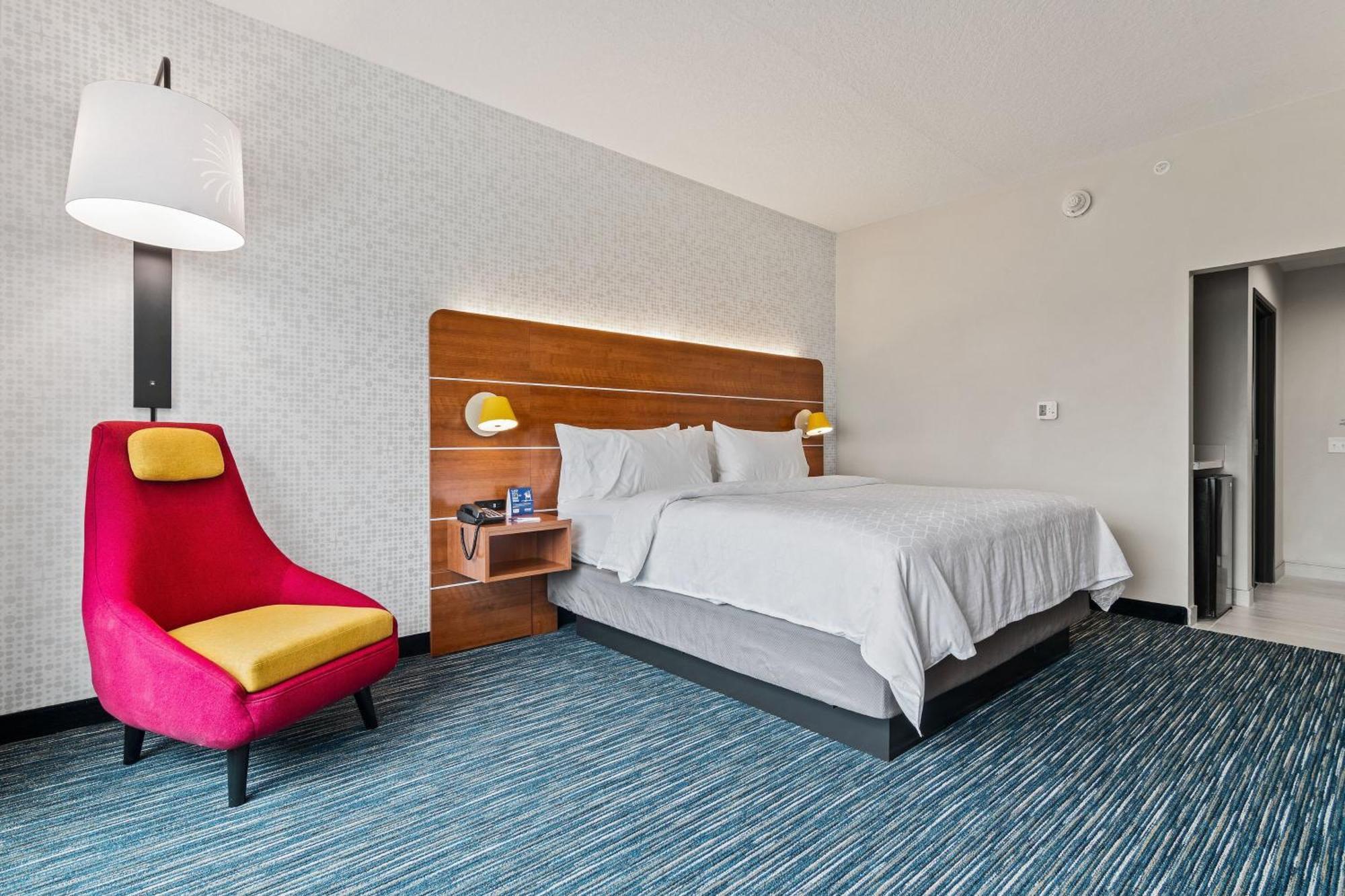 Holiday Inn Express & Suites Orlando- Lake Buena Vista By Ihg Bagian luar foto