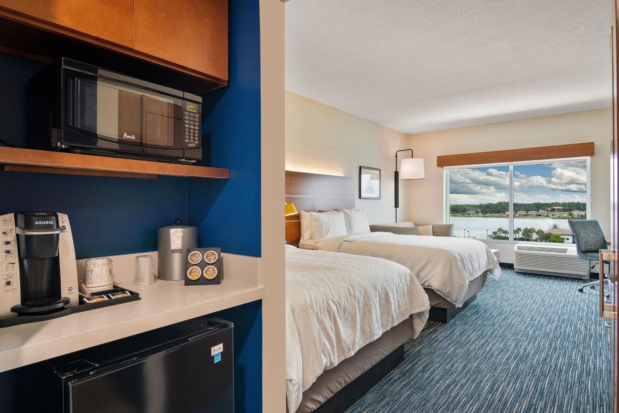 Holiday Inn Express & Suites Orlando- Lake Buena Vista By Ihg Bagian luar foto