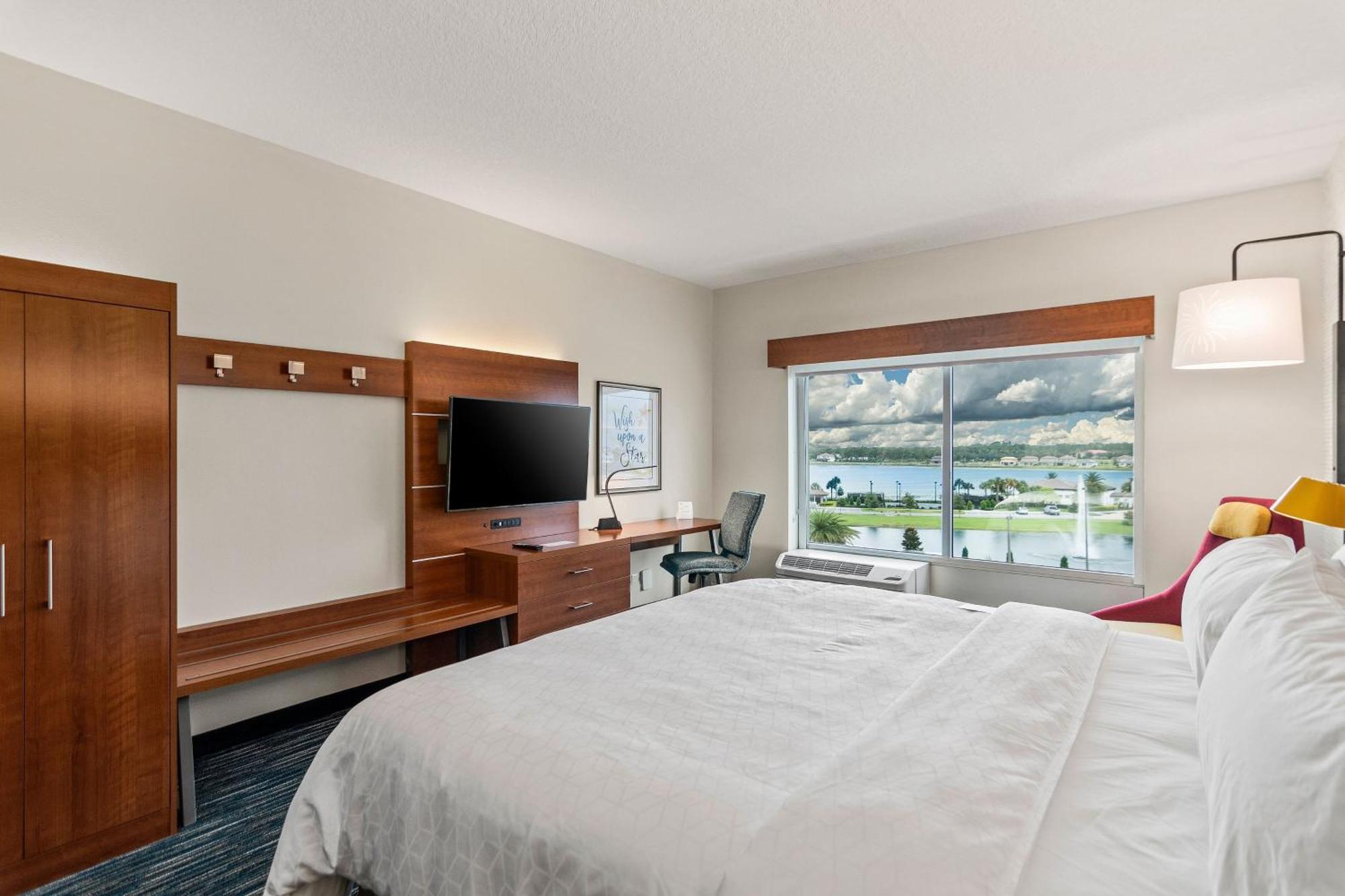 Holiday Inn Express & Suites Orlando- Lake Buena Vista By Ihg Bagian luar foto