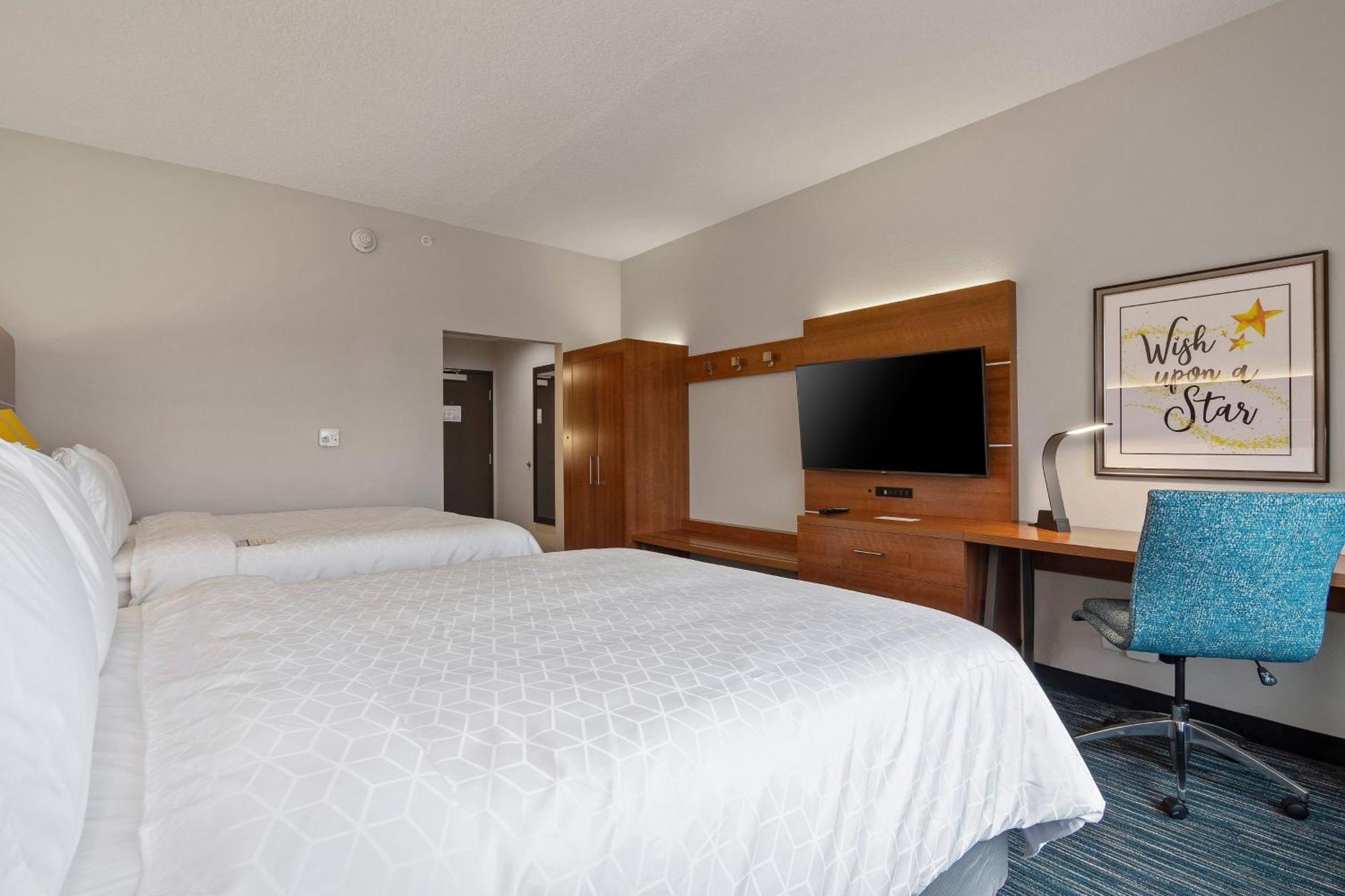 Holiday Inn Express & Suites Orlando- Lake Buena Vista By Ihg Bagian luar foto